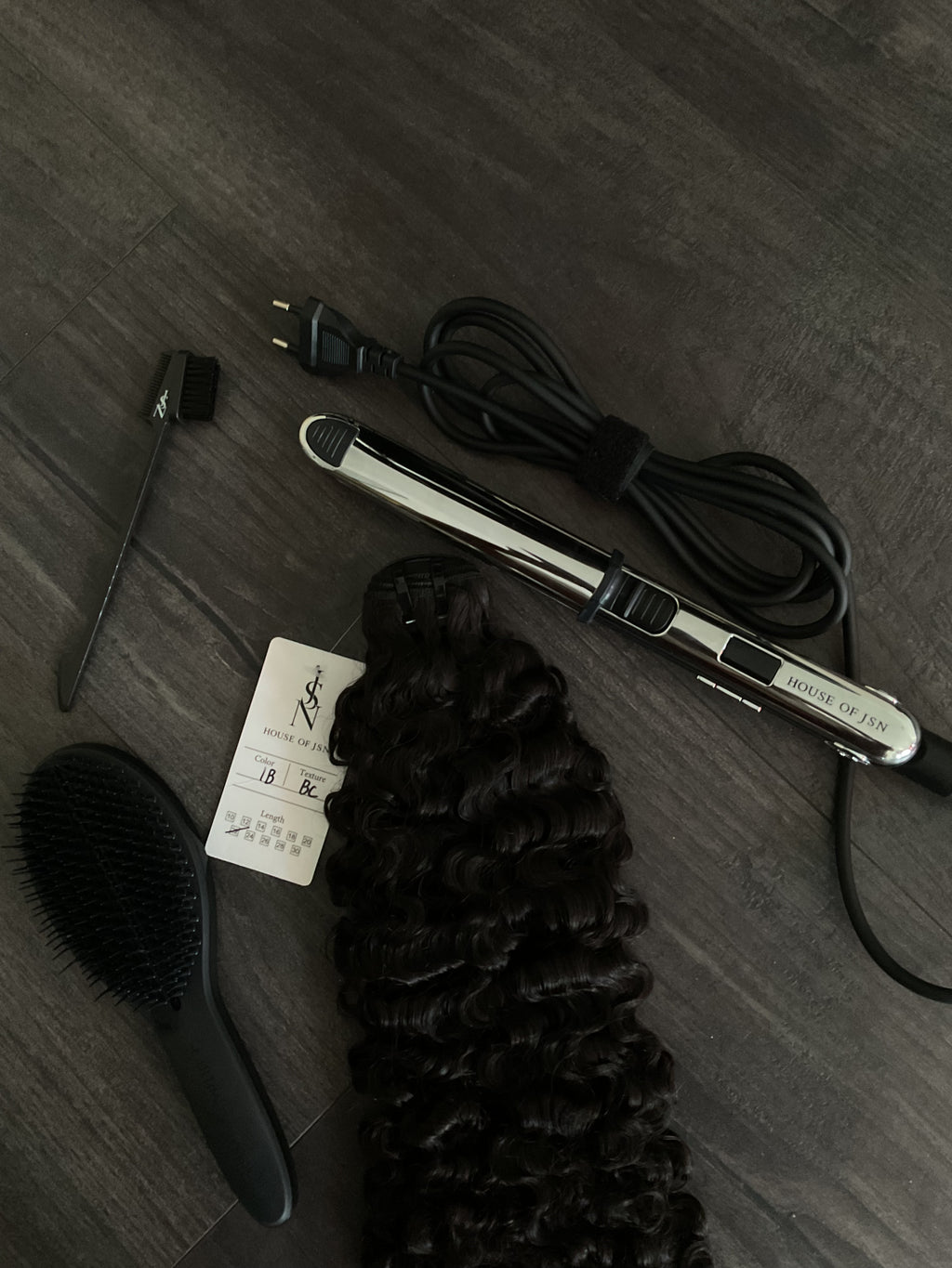 HOUSE N°7 — Raw Burmese Curly