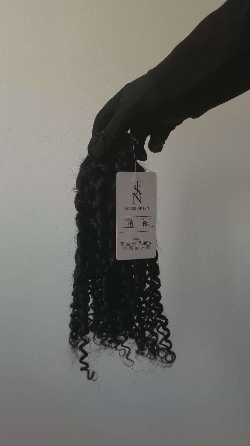 HOUSE N°5 — Virgin Pixie Curly